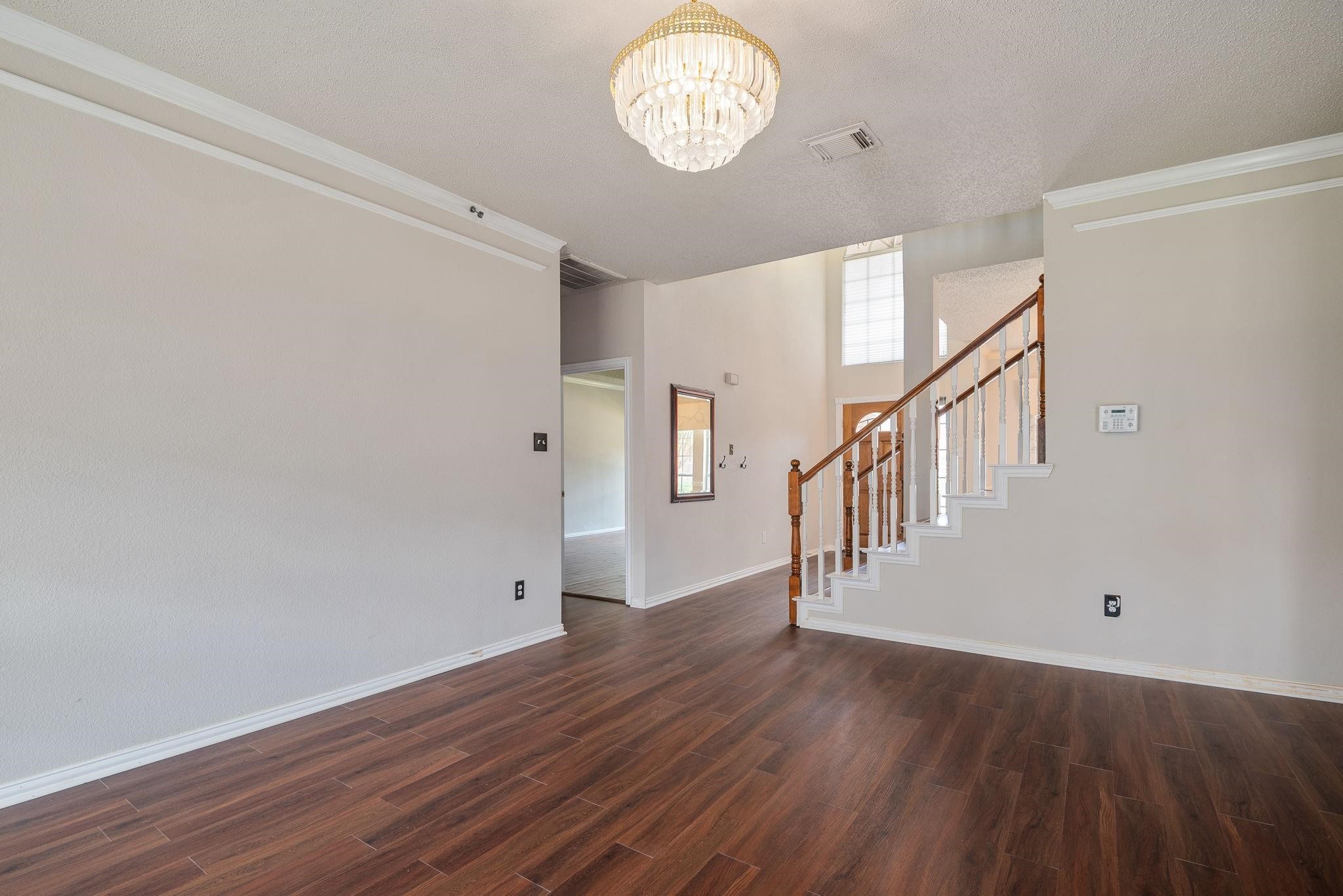 212 Cove Drive