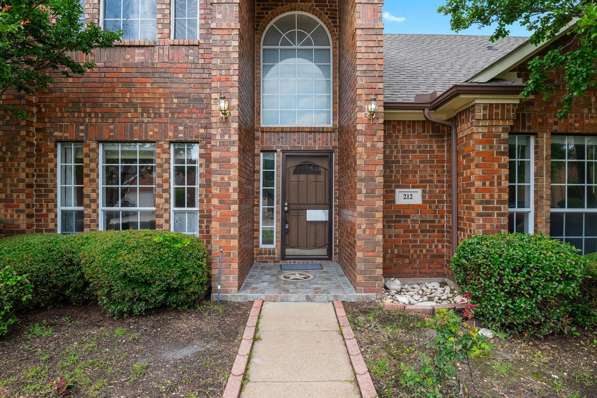 212 Cove Drive