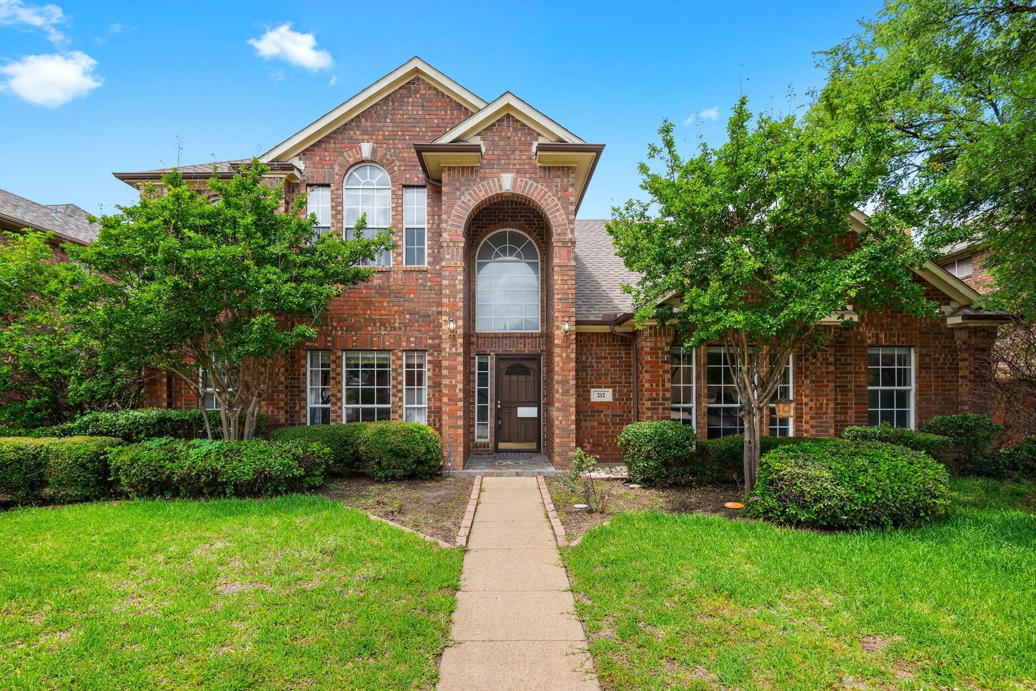 212 Cove Drive