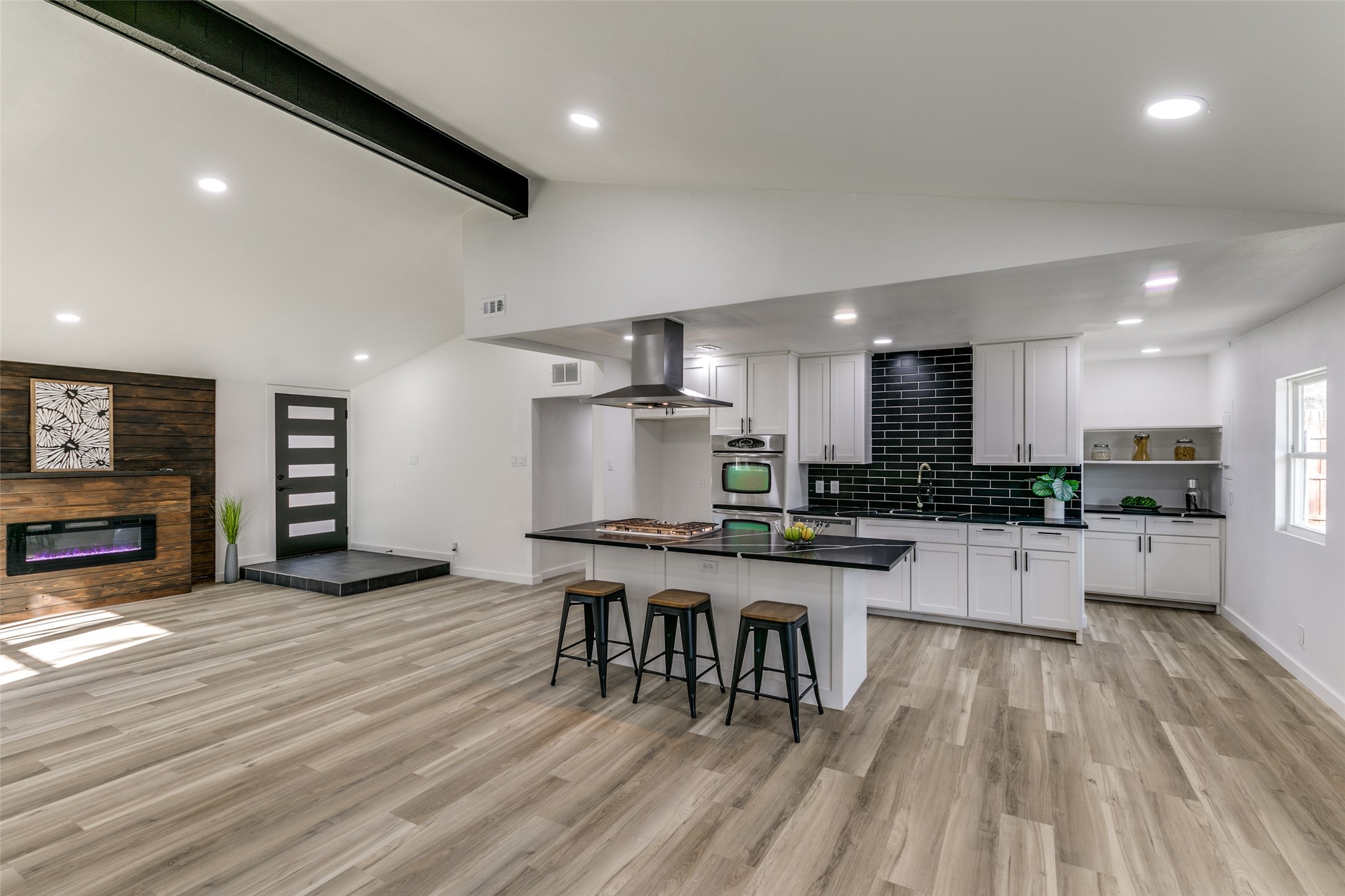 3628 High Vista Drive