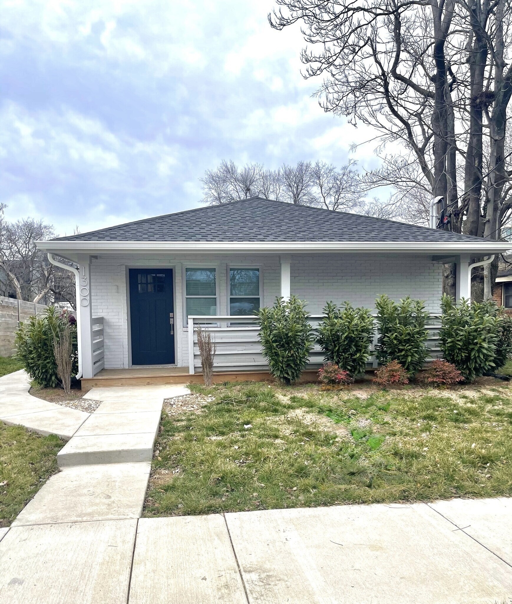 1300 Hawkins St Unit: 2