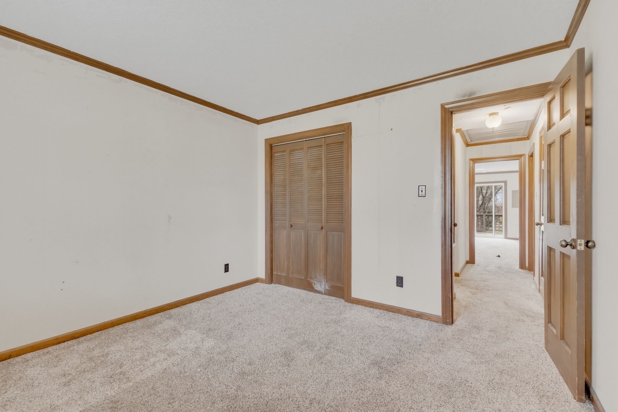 31 Colonial Cv