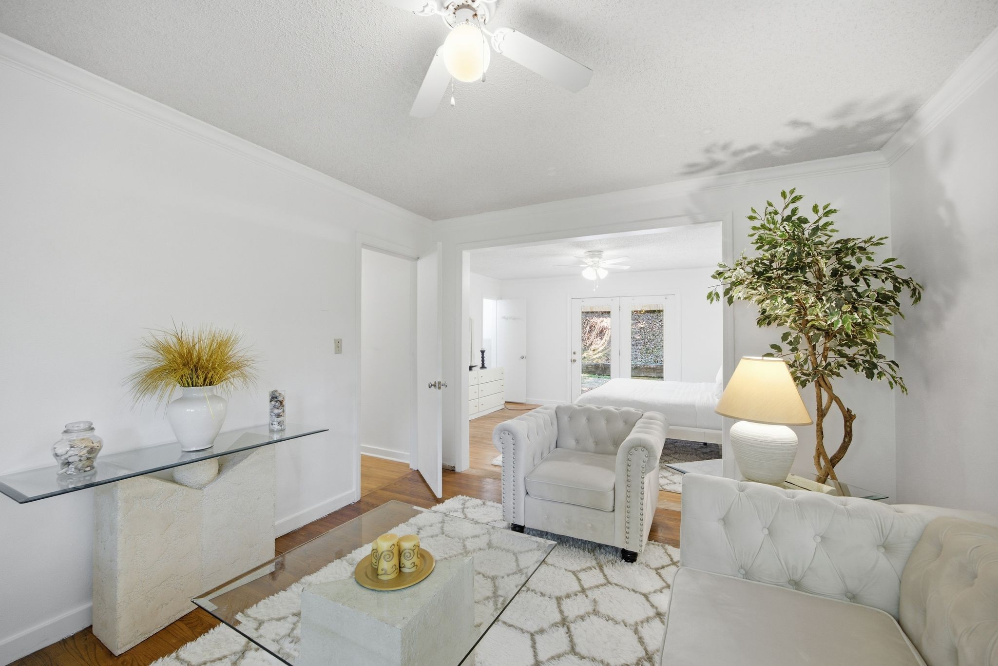 610 W Shadowlawn Dr