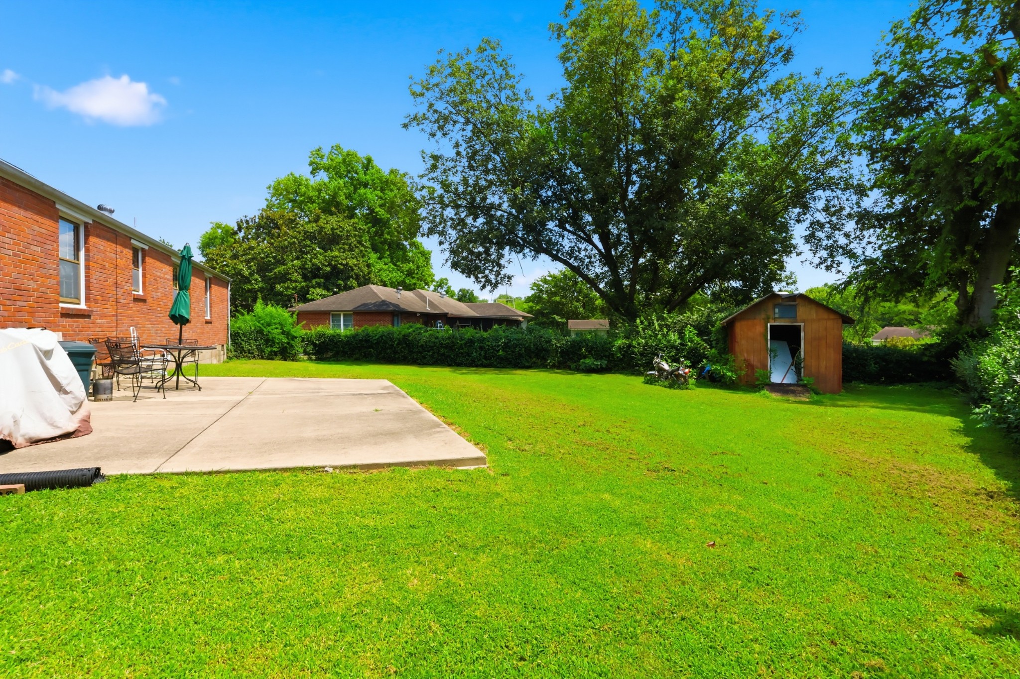 2517 David Dr