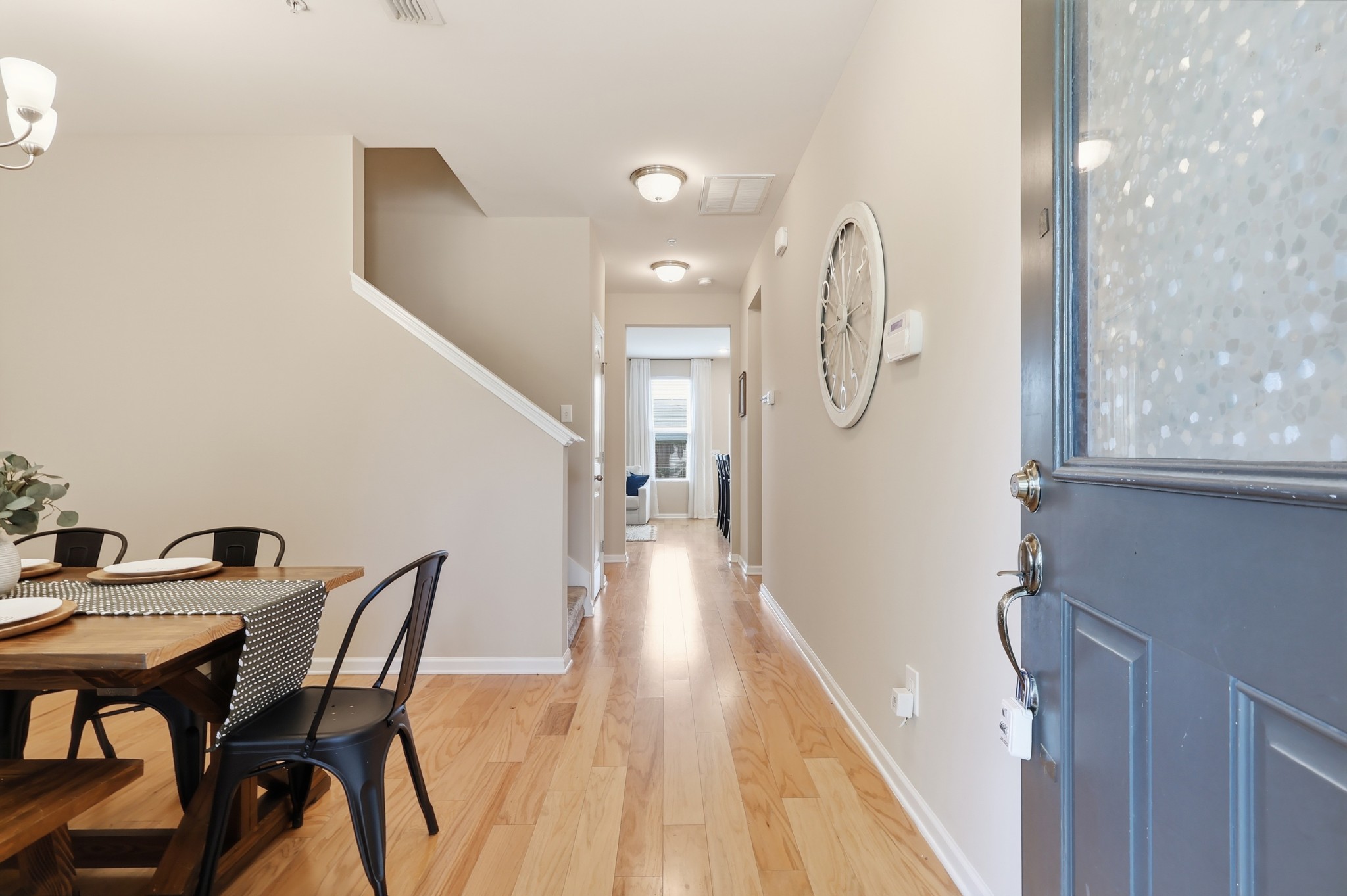 805 Kennear Ln