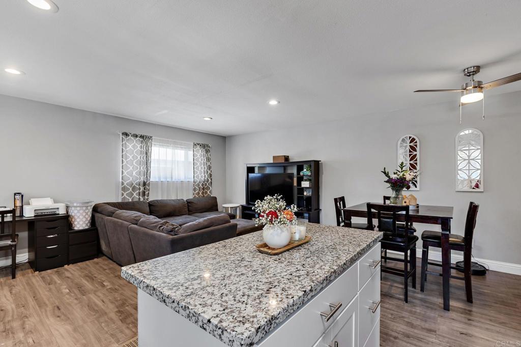 8943 El Mirador Drive 4