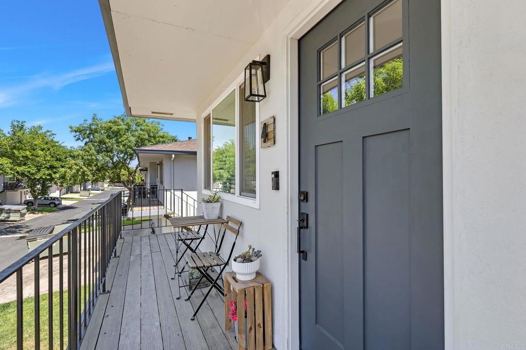 8943 El Mirador Drive 4