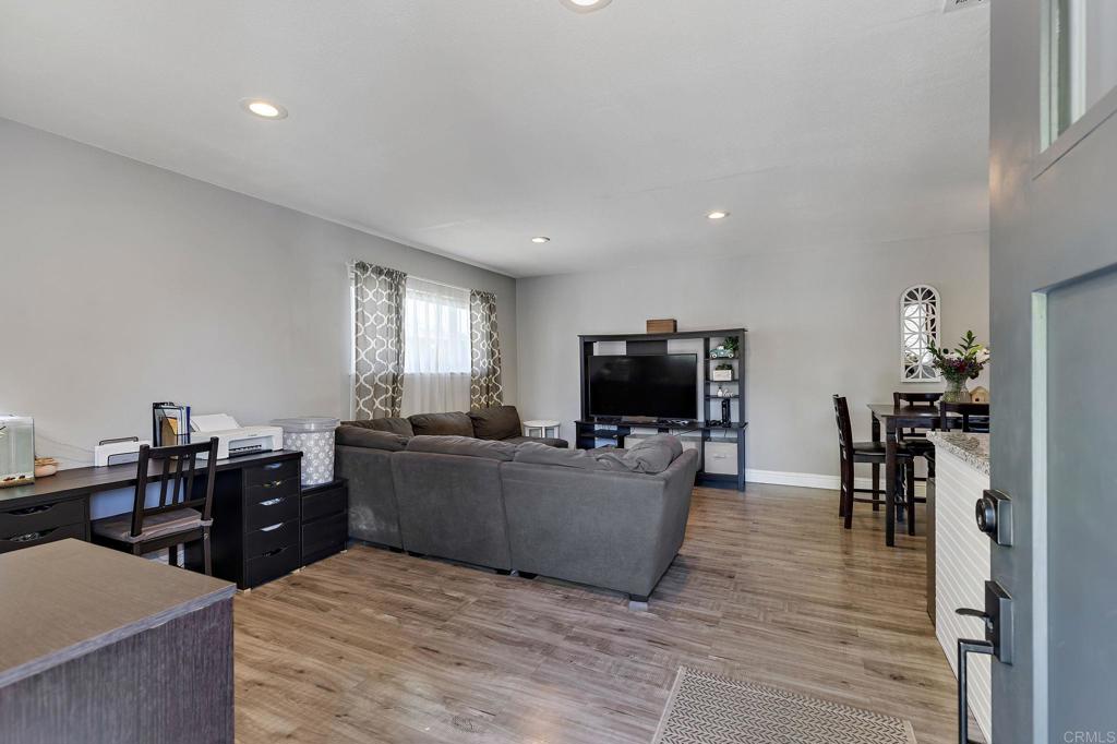 8943 El Mirador Drive 4