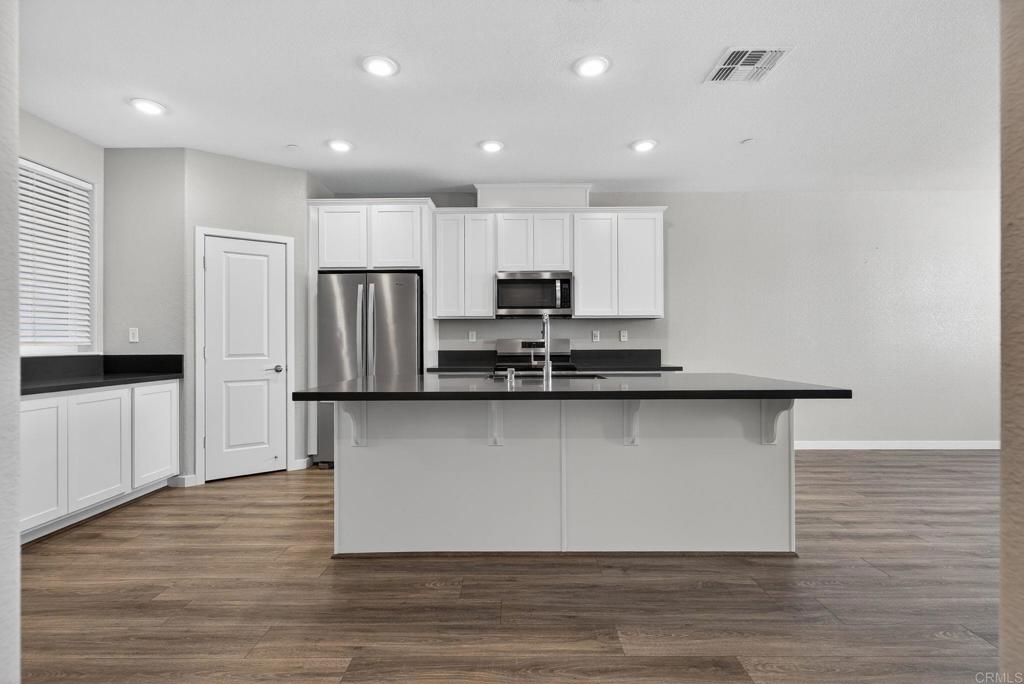 2561 Natomas Crossing