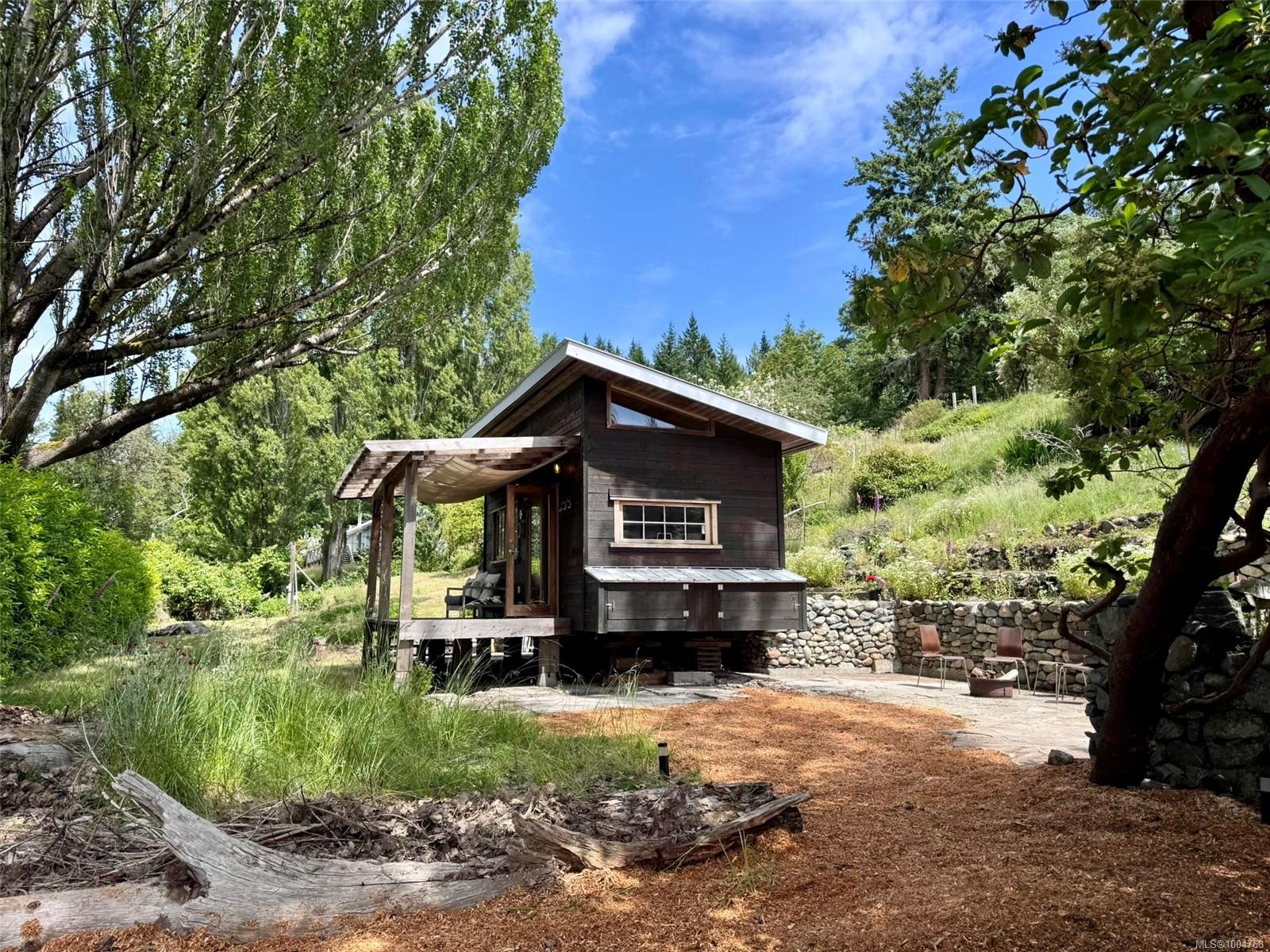 482 Smelt Bay Rd