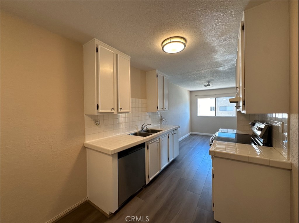 2386 E Del Mar Boulevard 203