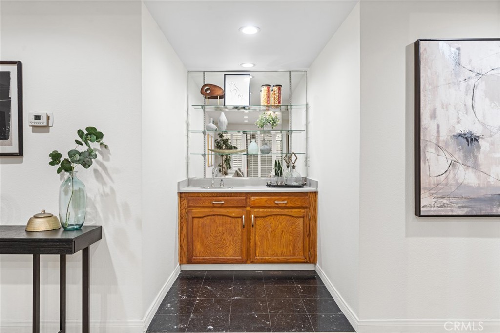 1277 South Beverly Glen Boulevard 205
