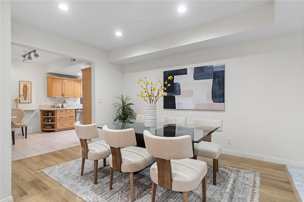 1277 South Beverly Glen Boulevard 205