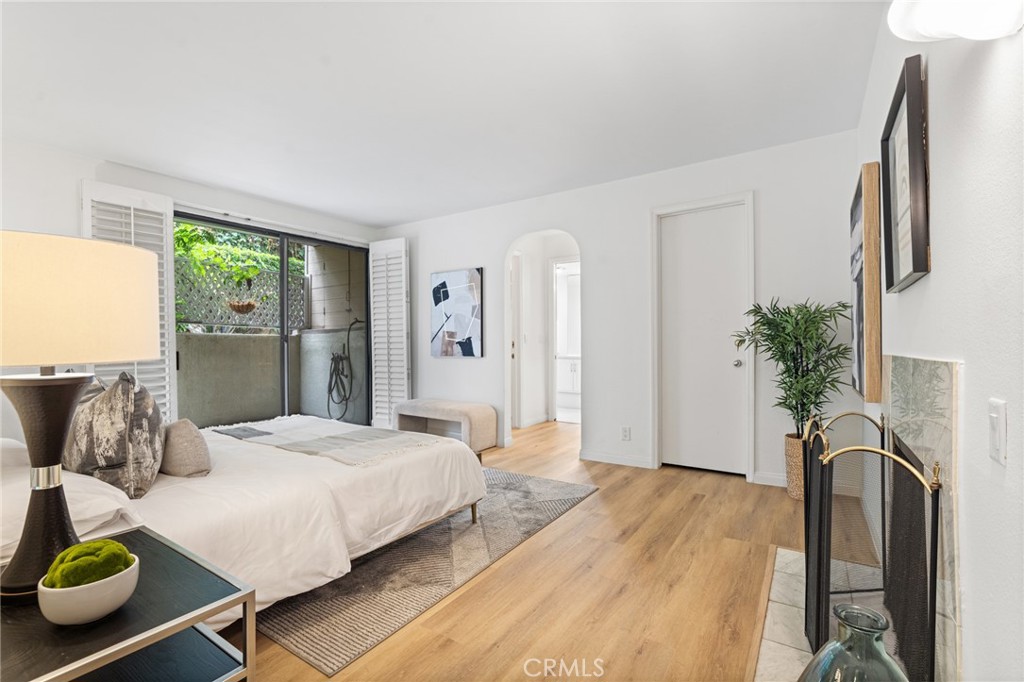 1277 South Beverly Glen Boulevard 205