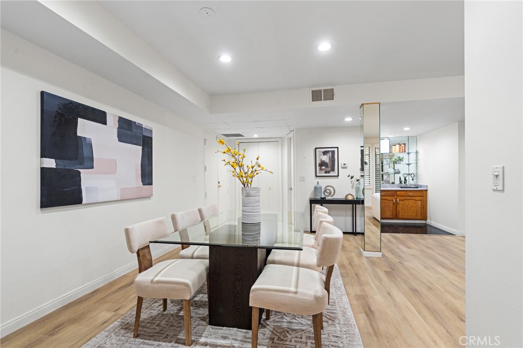 1277 South Beverly Glen Boulevard 205