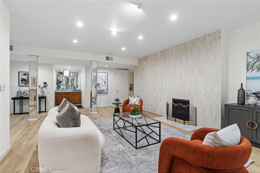 1277 South Beverly Glen Boulevard 205