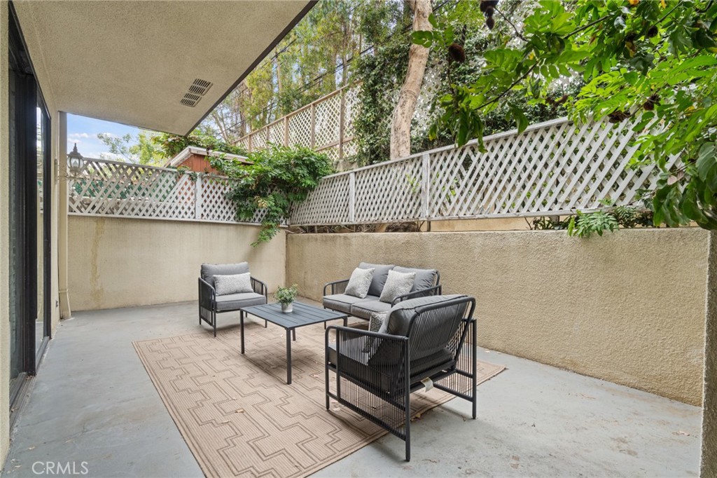 1277 South Beverly Glen Boulevard 205