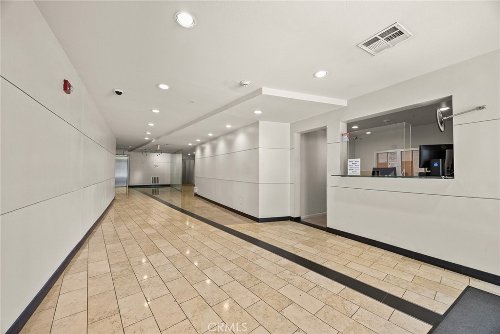 150 S Hudson Avenue 311