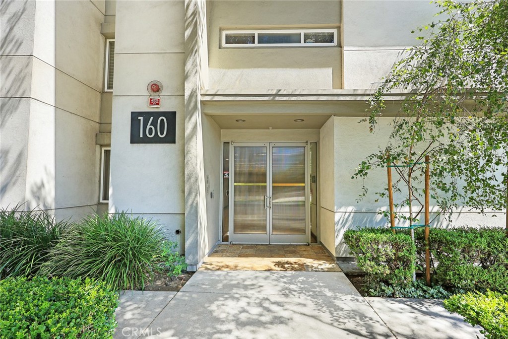 150 S Hudson Avenue 311