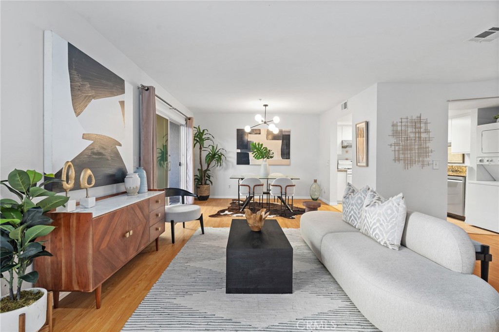 1522 S Baldwin Avenue 15