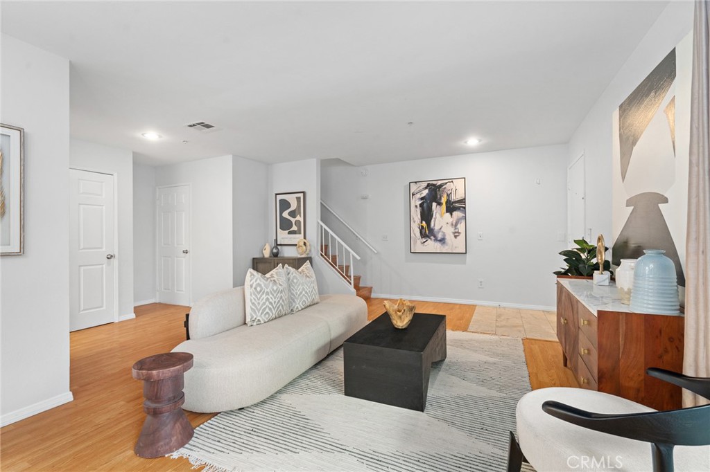 1522 S Baldwin Avenue 15