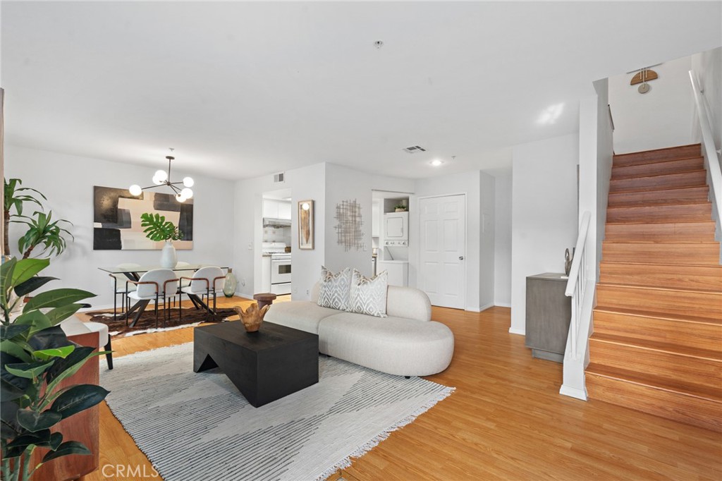 1522 S Baldwin Avenue 15