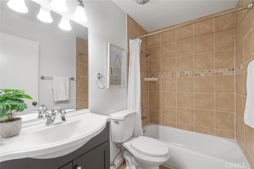 1522 S Baldwin Avenue 15