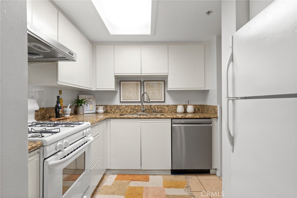 1522 S Baldwin Avenue 15