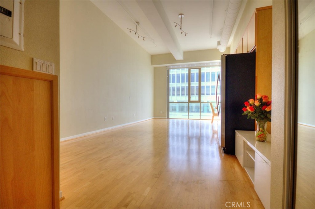 175 S Lake Avenue 307