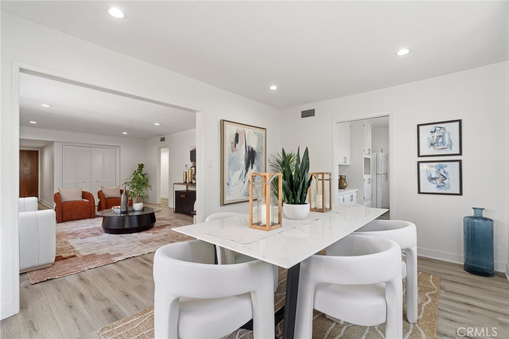 400 S Los Robles Avenue 209