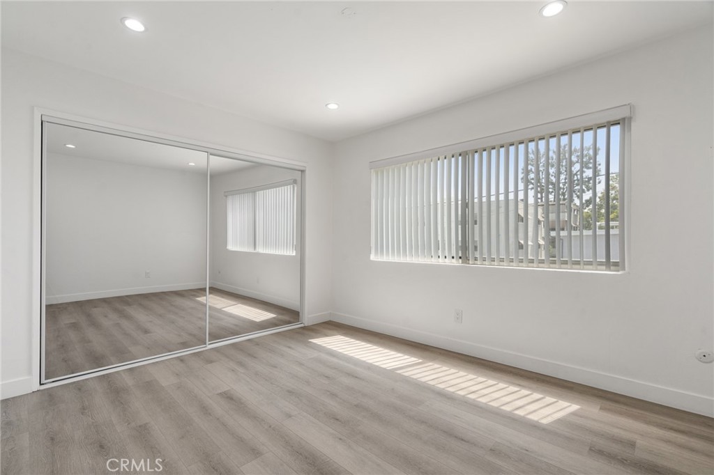 400 S Los Robles Avenue 209