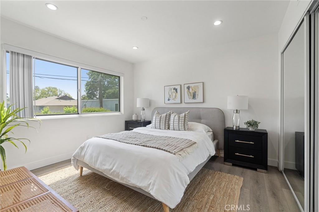 400 S Los Robles Avenue 209