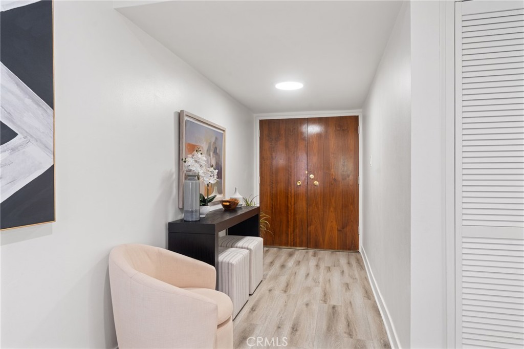 400 S Los Robles Avenue 209