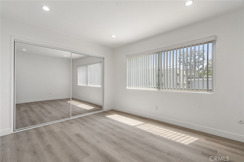 400 S Los Robles Avenue 209