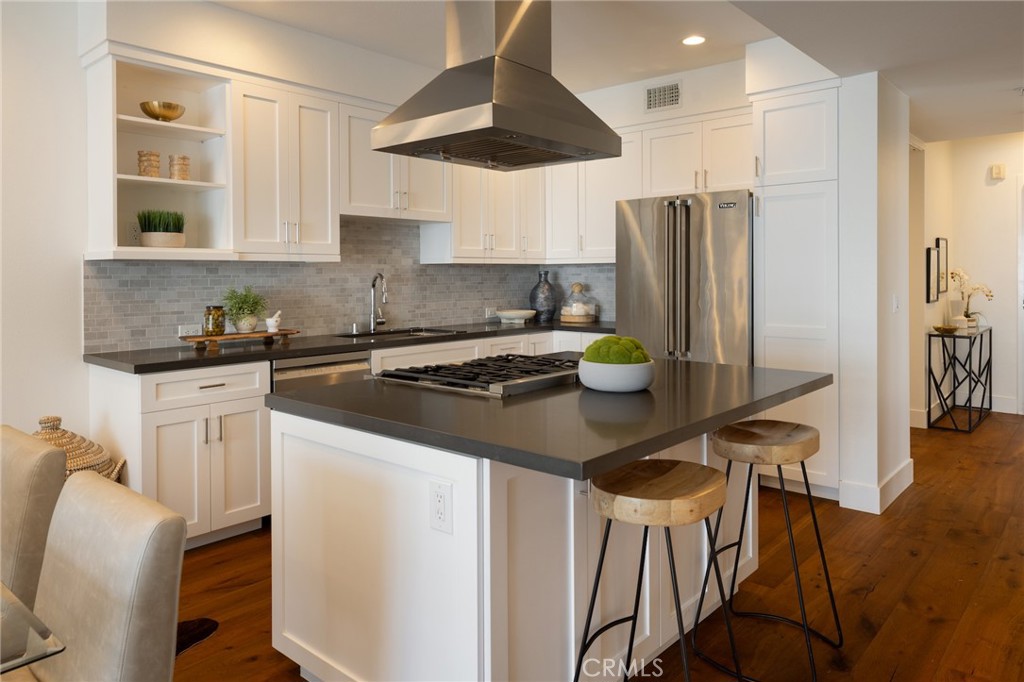 111 S De Lacey Avenue 417