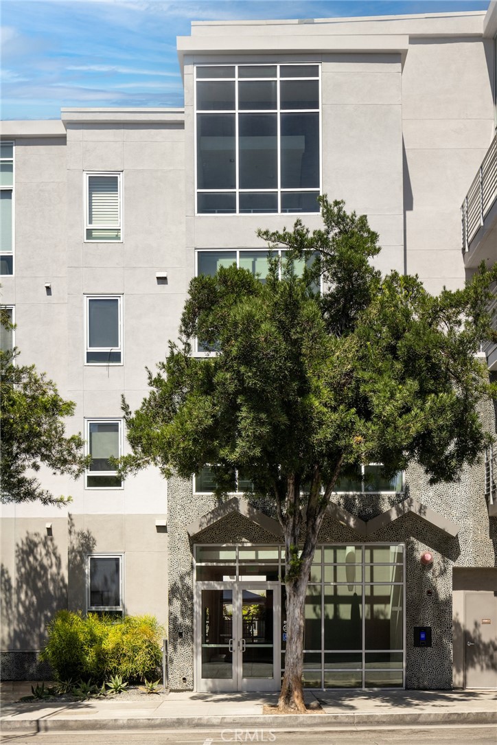 111 S De Lacey Avenue 417