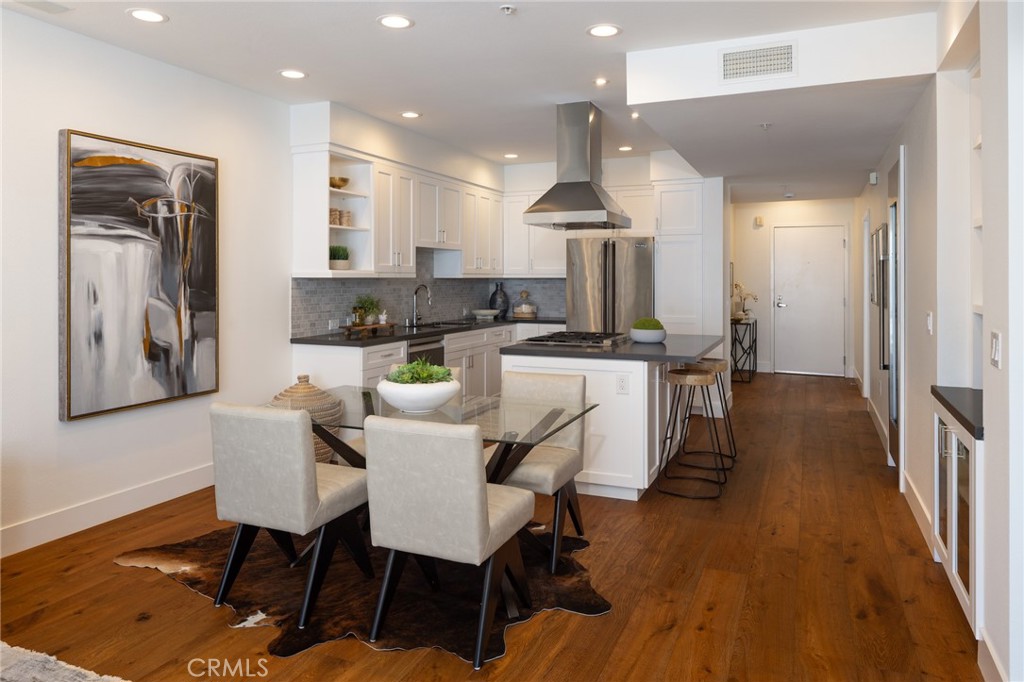 111 S De Lacey Avenue 417