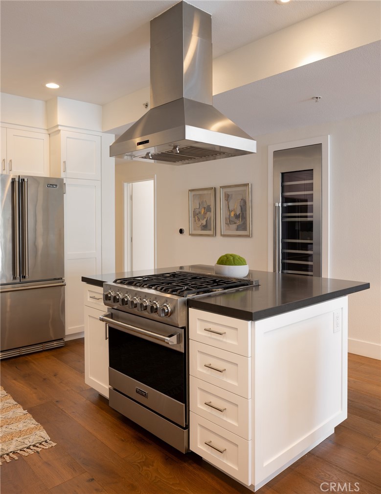 111 S De Lacey Avenue 417