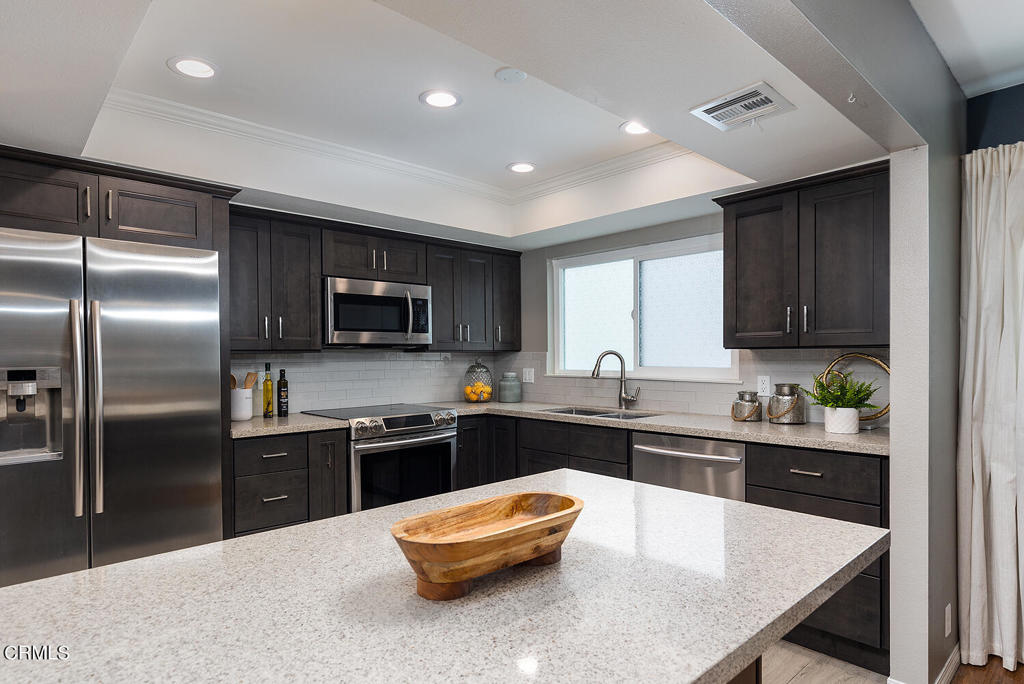 2453 Loma Vista Street