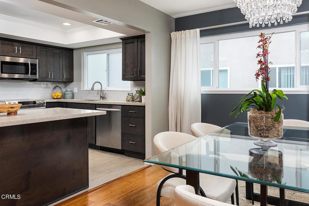 2453 Loma Vista Street