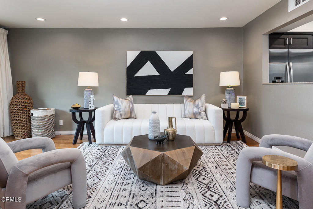 2453 Loma Vista Street