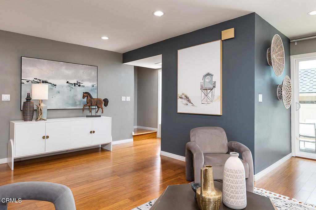 2453 Loma Vista Street