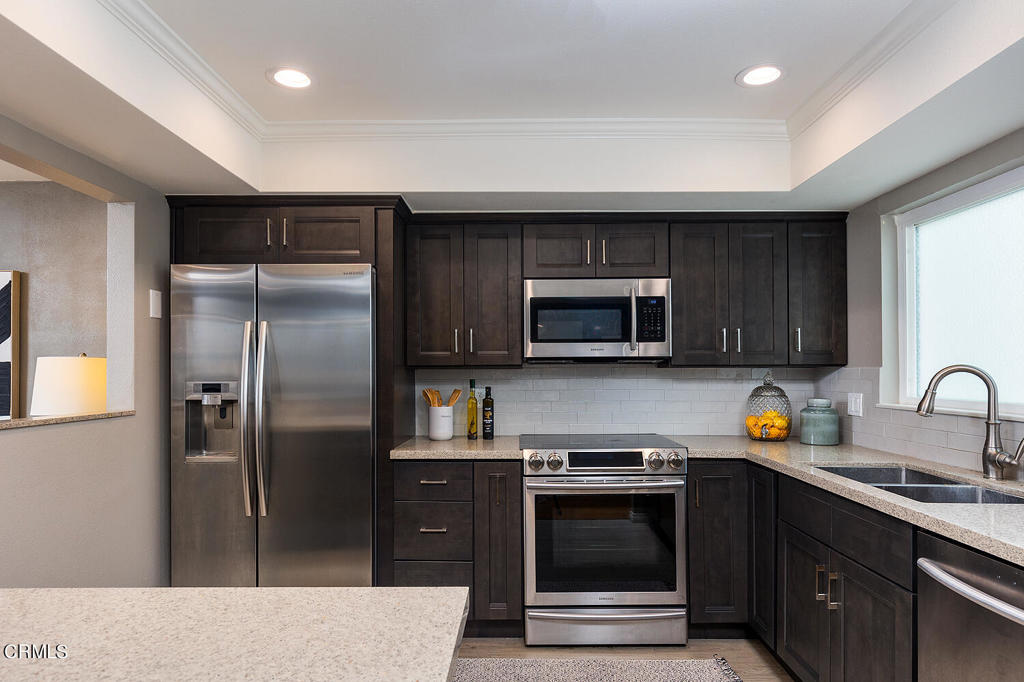 2453 Loma Vista Street