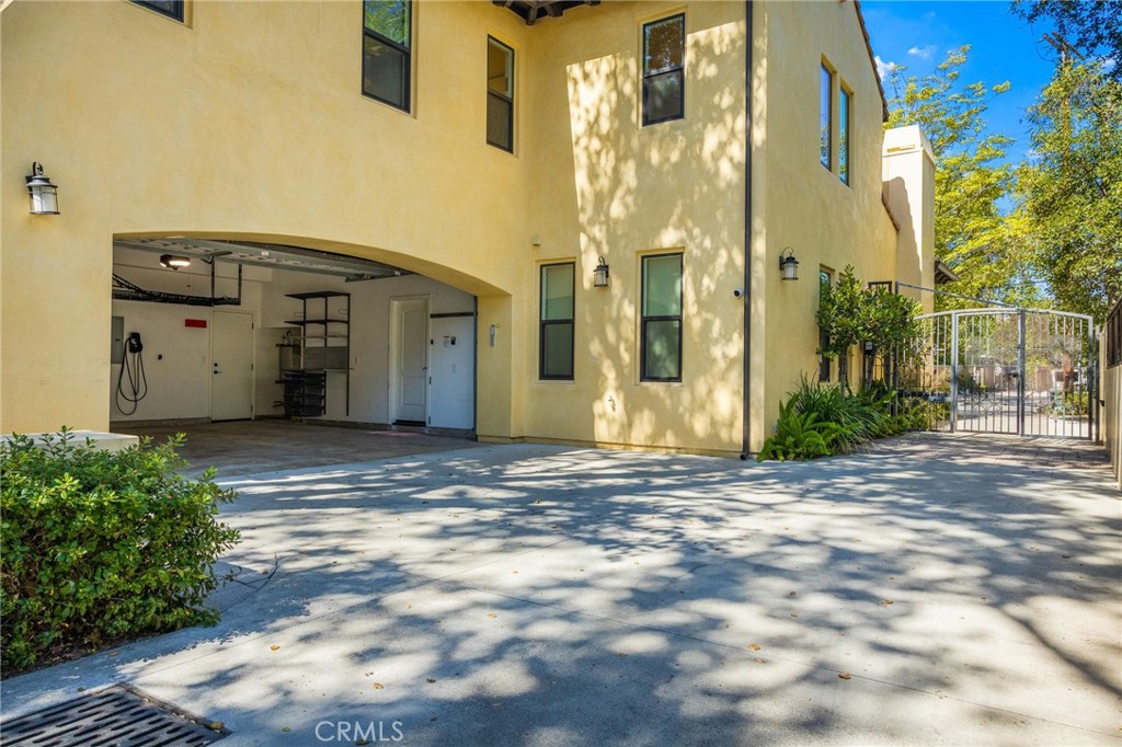 308 N Oak
