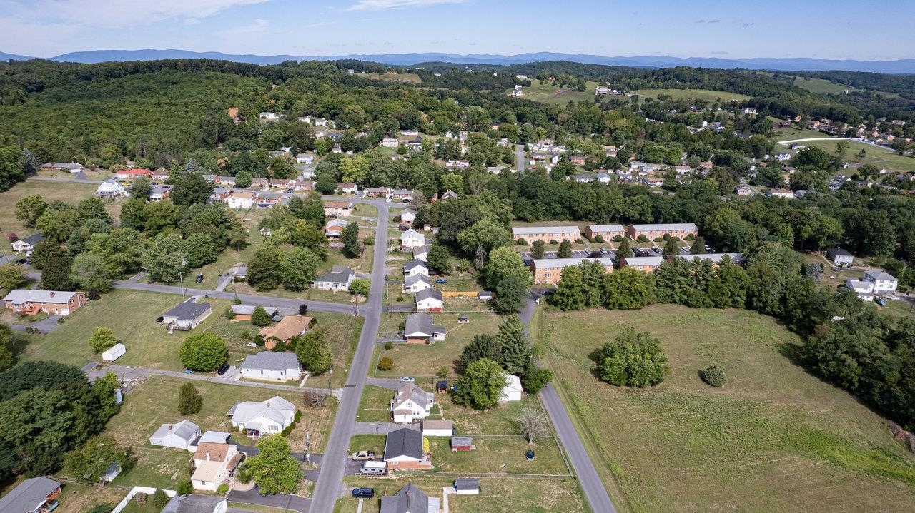 43 VERONA COURT BLVD