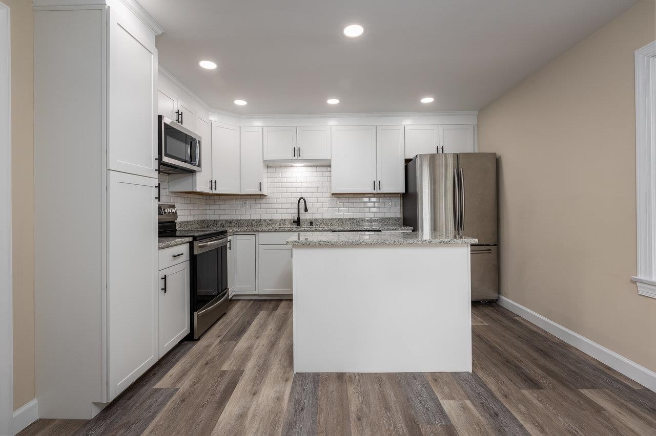 43 VERONA COURT BLVD