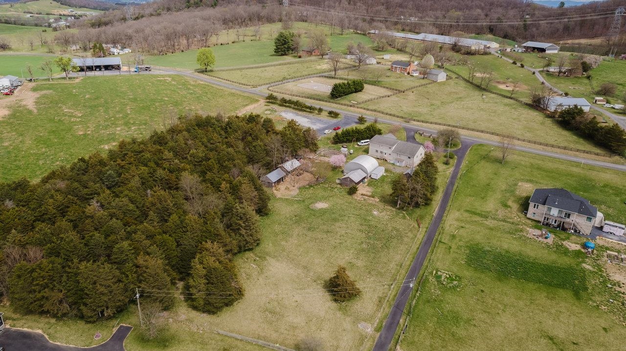 1792 FADLEY RD