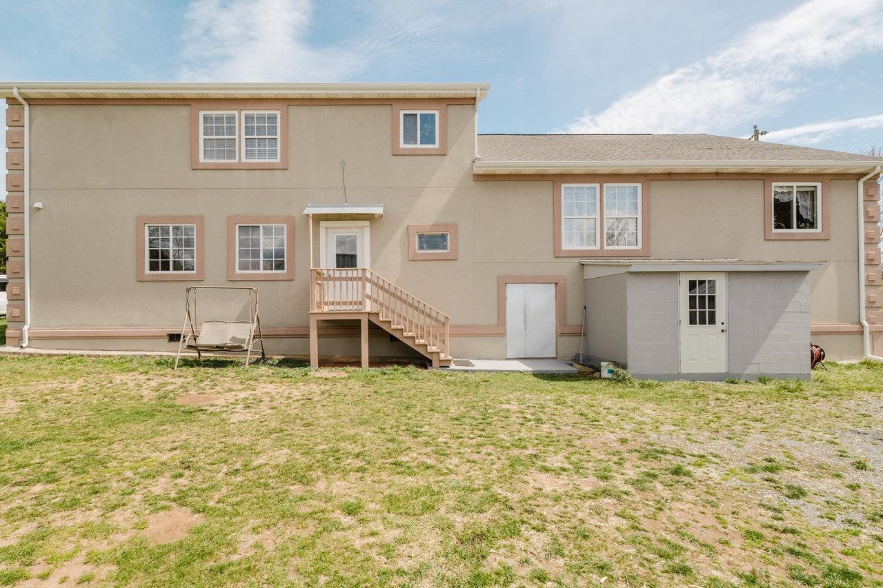 1792 FADLEY RD