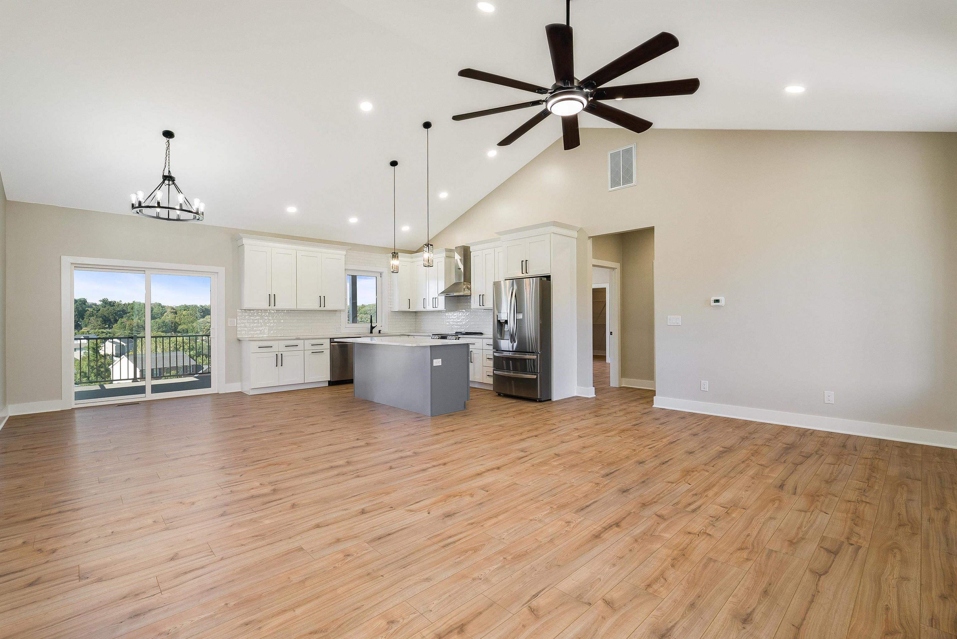 465 RACHEL DR