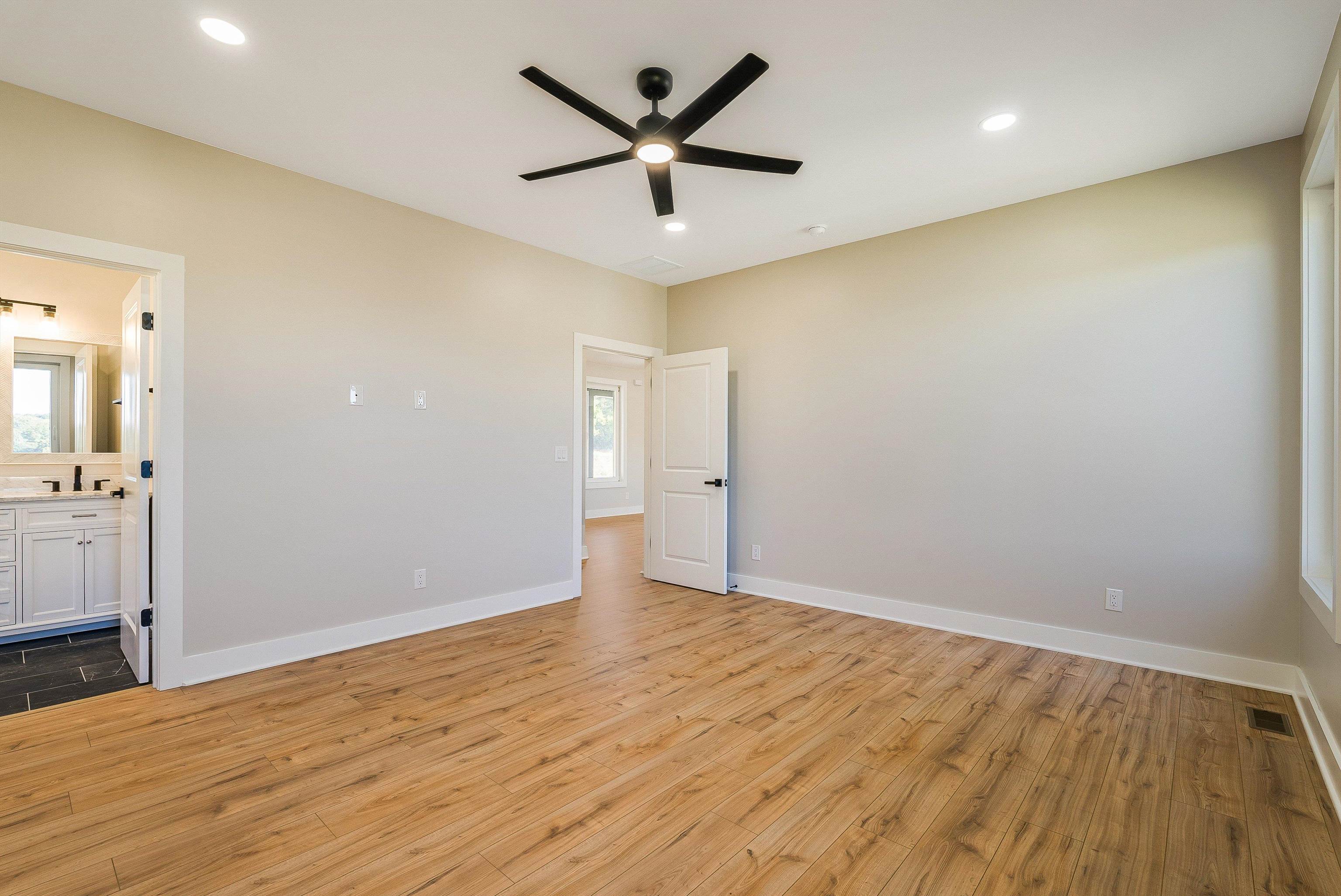 465 RACHEL DR
